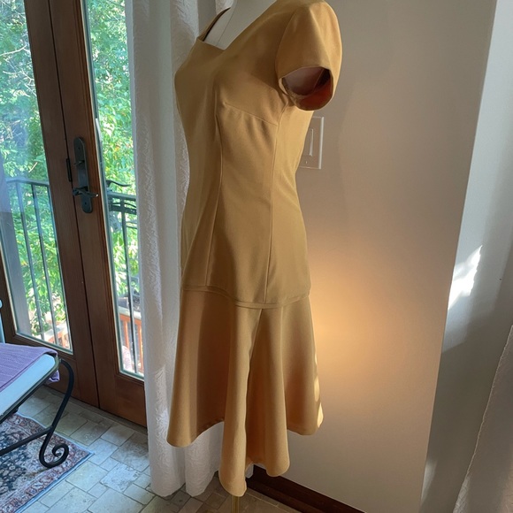 Hand Sewn Elegant Gold Women's Flapper Style Dress Haute Couture Fits 6-8 - Picture 3 of 7